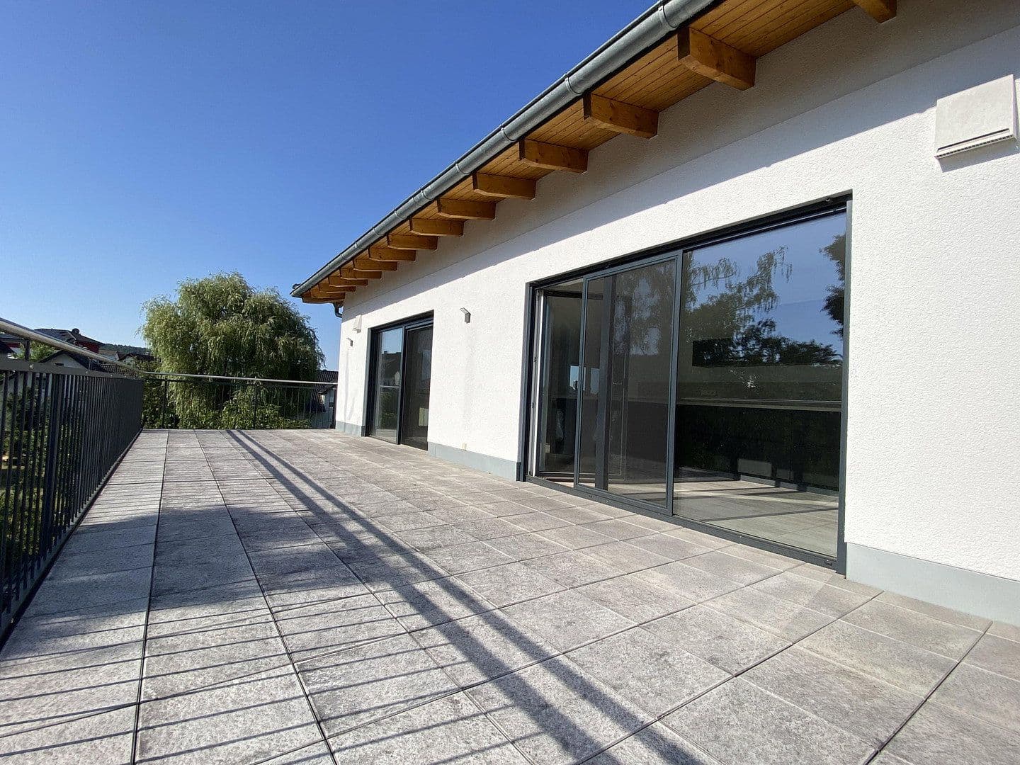 Prenájom bytu 3-izbový 133 m², Marburger Str. 67b, Marburg, Hesensko Prenájom bytu 3-izbový 133 m², Marburger Str. 67b, Marburg, Hesensko