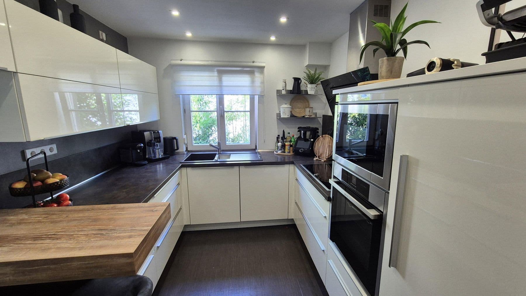 Predaj domu 136 m², pozemok 410 m², Hüttlingen, Bádensko-Wurttembersko Predaj domu 136 m², pozemok 410 m², Hüttlingen, Bádensko-Wurttembersko