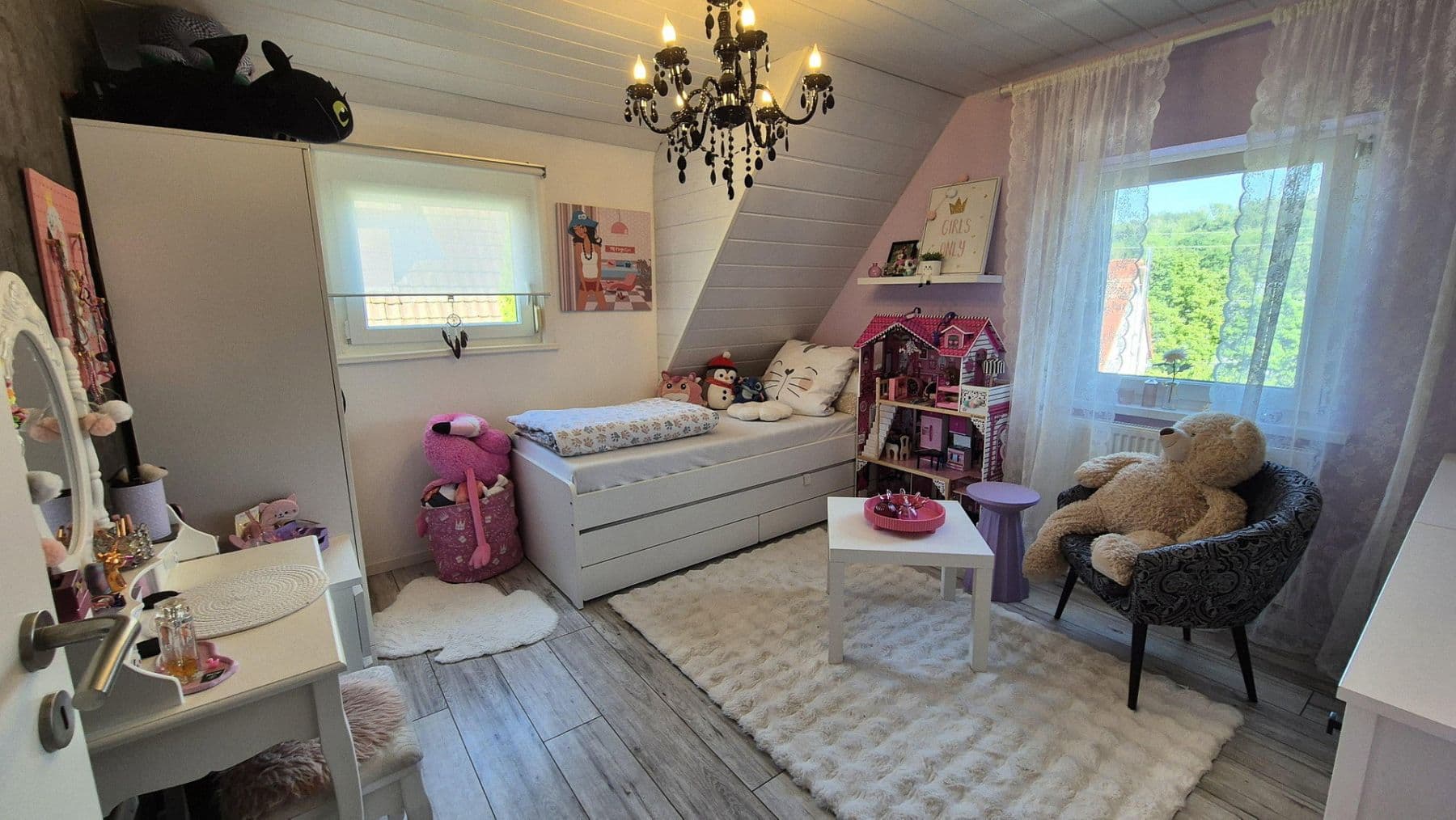Predaj domu 136 m², pozemok 410 m², Hüttlingen, Bádensko-Wurttembersko Predaj domu 136 m², pozemok 410 m², Hüttlingen, Bádensko-Wurttembersko