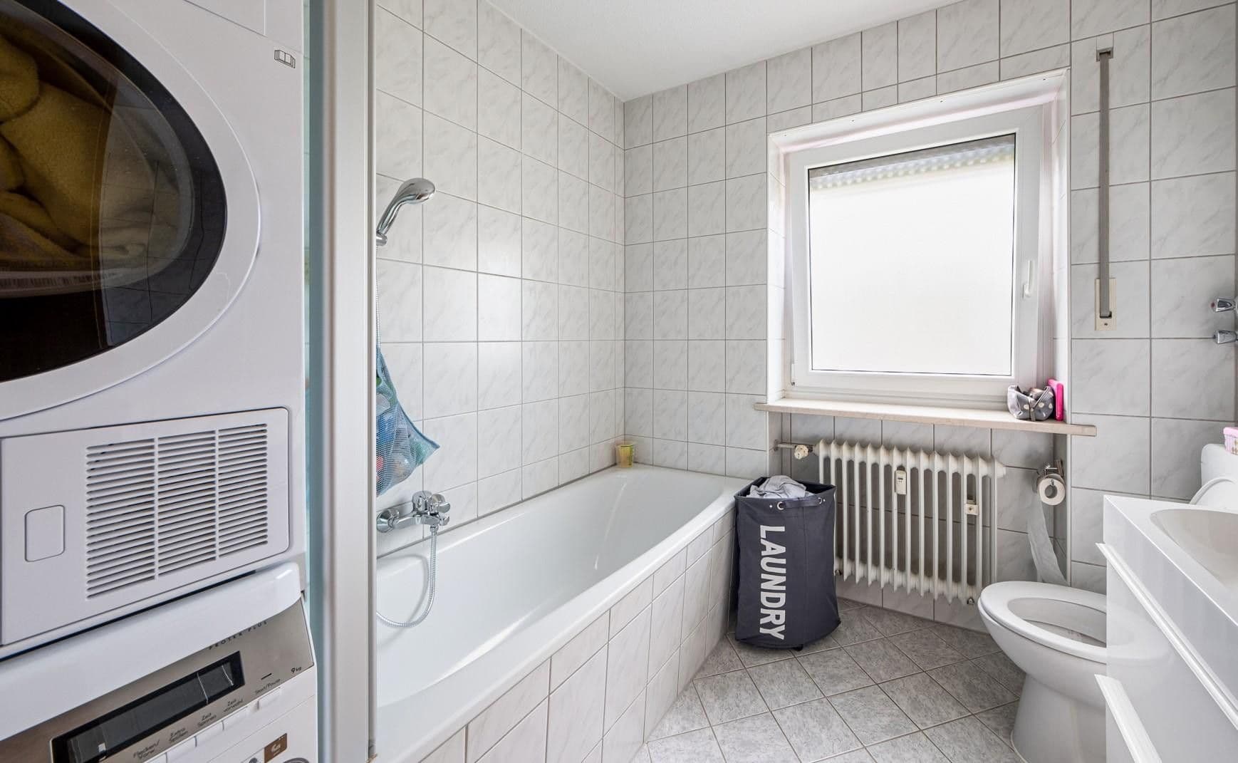 Prenájom bytu 4-izbový 106 m², Pliening, Bavorsko Prenájom bytu 4-izbový 106 m², Pliening, Bavorsko