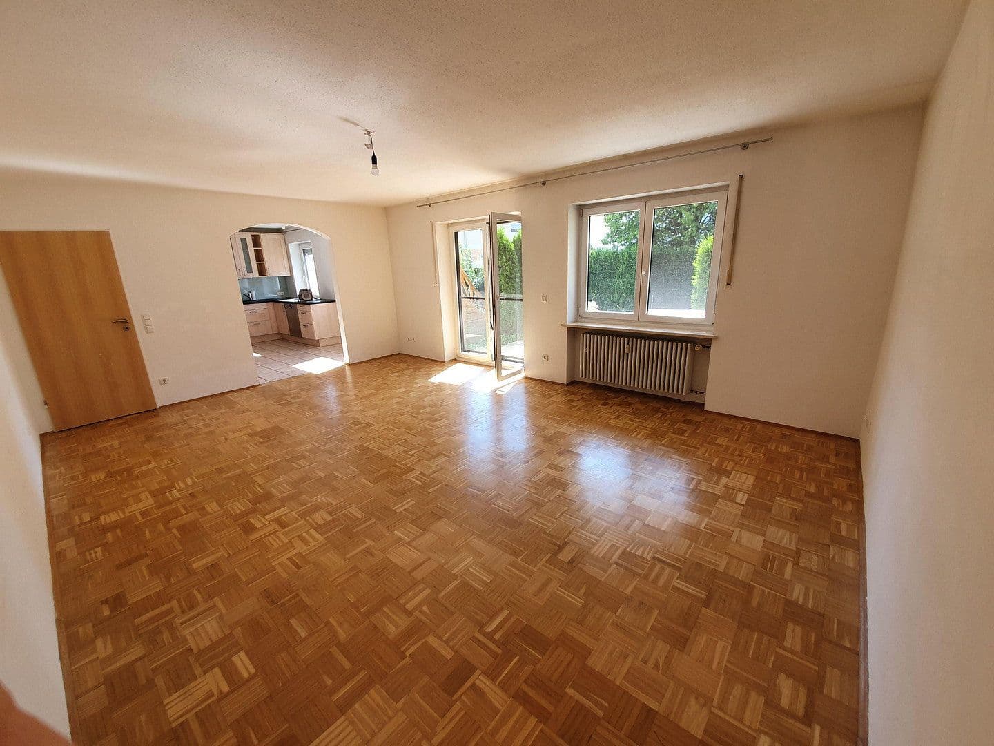 Prenájom bytu 4-izbový 106 m², Pliening, Bavorsko Prenájom bytu 4-izbový 106 m², Pliening, Bavorsko
