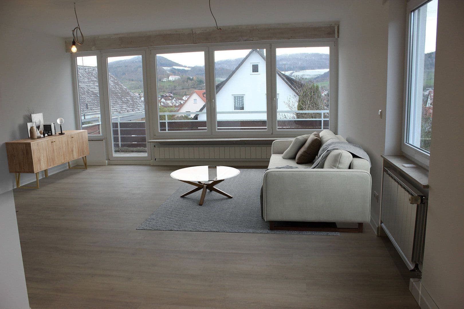 Prenájom bytu 4-izbový 130 m², Graneggweg 8, Waldstetten, Bádensko-Wurttembersko Prenájom bytu 4-izbový 130 m², Graneggweg 8, Waldstetten, Bádensko-Wurttembersko