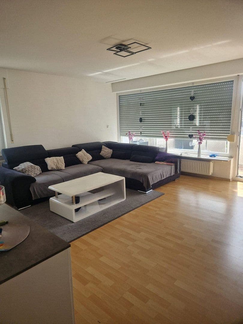 Prenájom bytu 4-izbový 130 m², Graneggweg 8, Waldstetten, Bádensko-Wurttembersko Prenájom bytu 4-izbový 130 m², Graneggweg 8, Waldstetten, Bádensko-Wurttembersko
