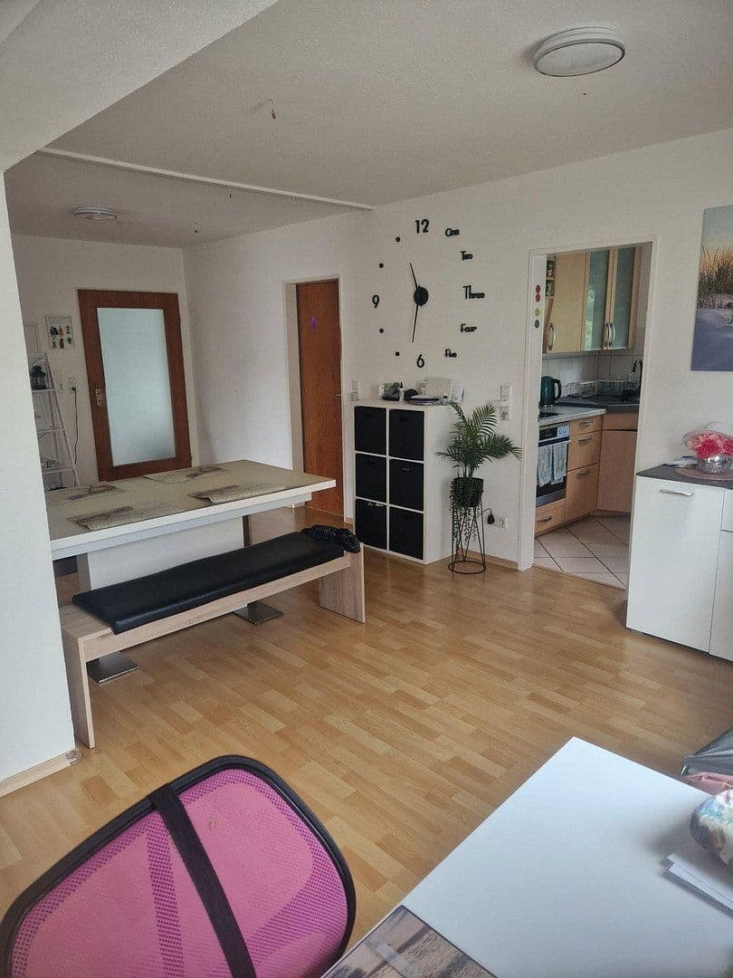 Prenájom bytu 4-izbový 130 m², Graneggweg 8, Waldstetten, Bádensko-Wurttembersko Prenájom bytu 4-izbový 130 m², Graneggweg 8, Waldstetten, Bádensko-Wurttembersko
