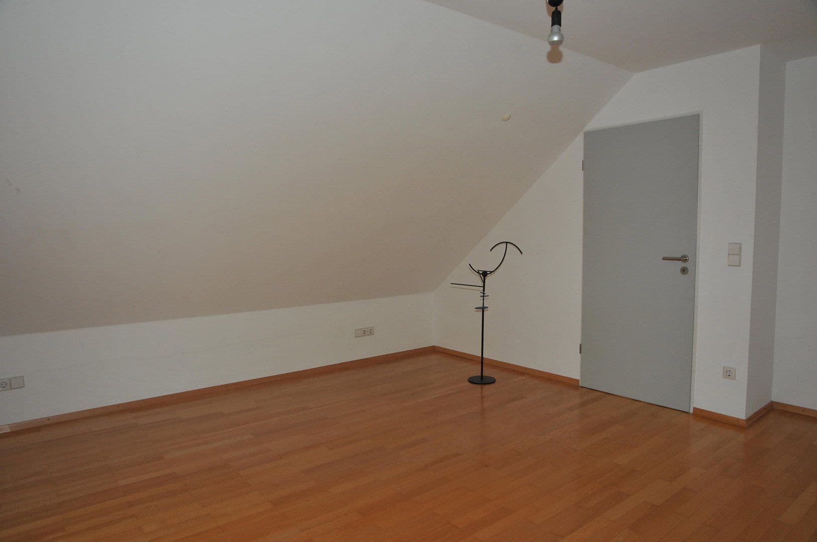 Predaj domu 230 m², pozemok 680 m², Am Hohen Rain 38, Ulm, Bádensko-Wurttembersko Predaj domu 230 m², pozemok 680 m², Am Hohen Rain 38, Ulm, Bádensko-Wurttembersko