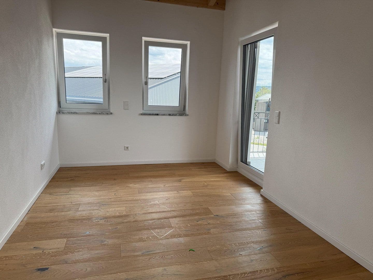 Prenájom domu 190 m², pozemok 750 m², Lauterbachstr.4b, Geretsried, Bavorsko Prenájom domu 190 m², pozemok 750 m², Lauterbachstr.4b, Geretsried, Bavorsko