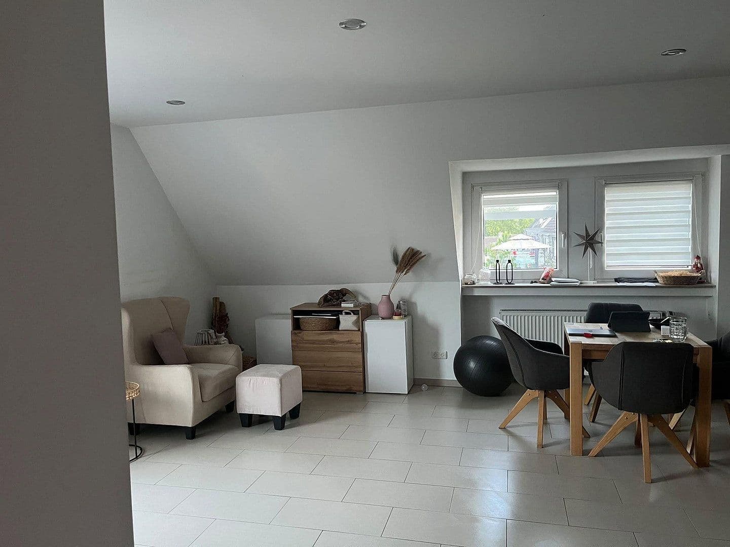 Predaj bytu 3-izbový 74 m², Förderstraße 10, Essen, Severné Porýnie - Westfálsko Predaj bytu 3-izbový 74 m², Förderstraße 10, Essen, Severné Porýnie - Westfálsko