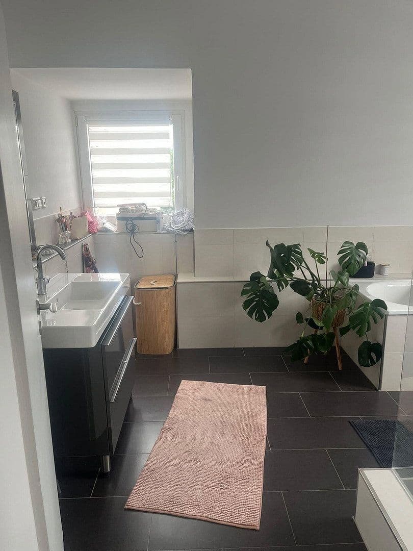 Predaj bytu 3-izbový 74 m², Förderstraße 10, Essen, Severné Porýnie - Westfálsko Predaj bytu 3-izbový 74 m², Förderstraße 10, Essen, Severné Porýnie - Westfálsko