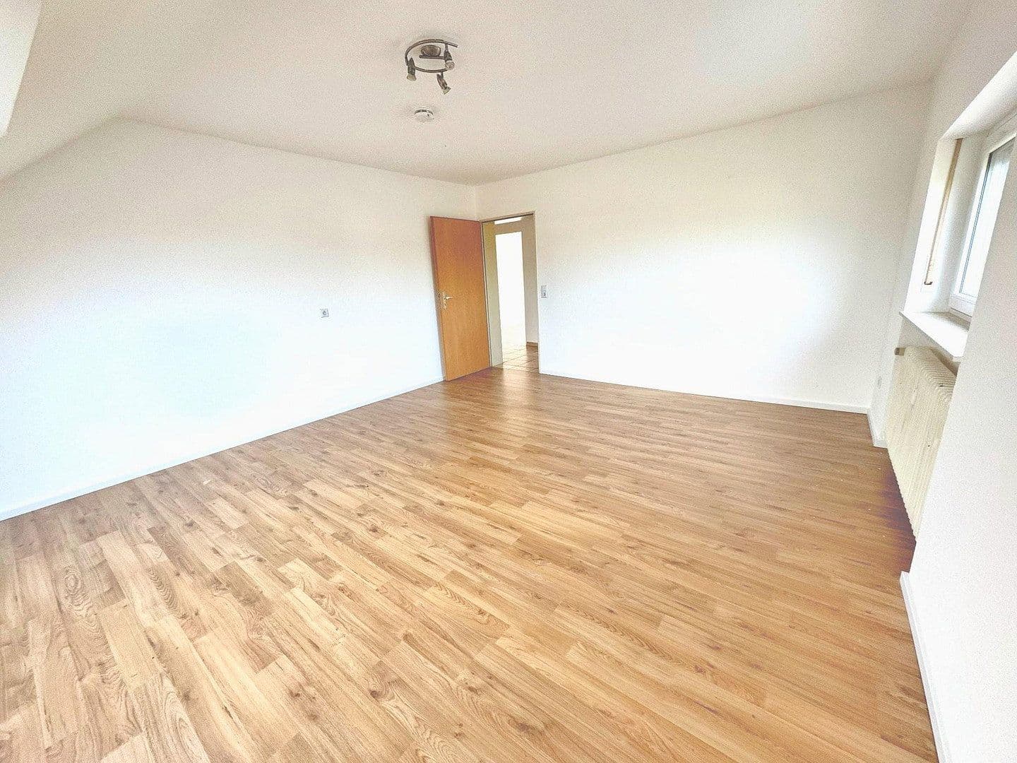 Prenájom bytu 2-izbový 59 m², Wöllstadt, Hesensko Prenájom bytu 2-izbový 59 m², Wöllstadt, Hesensko