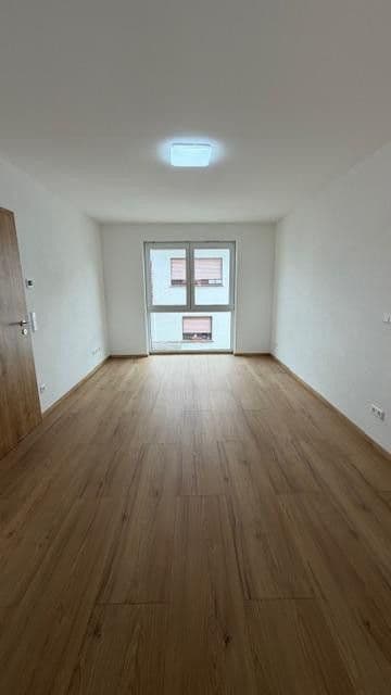 Prenájom bytu 2-izbový 57 m², Ketsch, Bádensko-Wurttembersko Prenájom bytu 2-izbový 57 m², Ketsch, Bádensko-Wurttembersko
