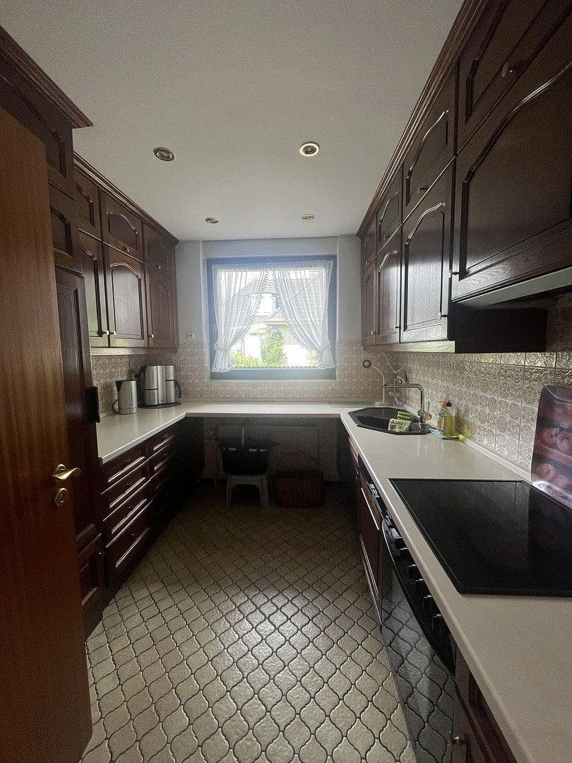 Predaj domu 130 m², pozemok 750 m², Ellerbek, Šlezvicko-Holštajnsko Predaj domu 130 m², pozemok 750 m², Ellerbek, Šlezvicko-Holštajnsko