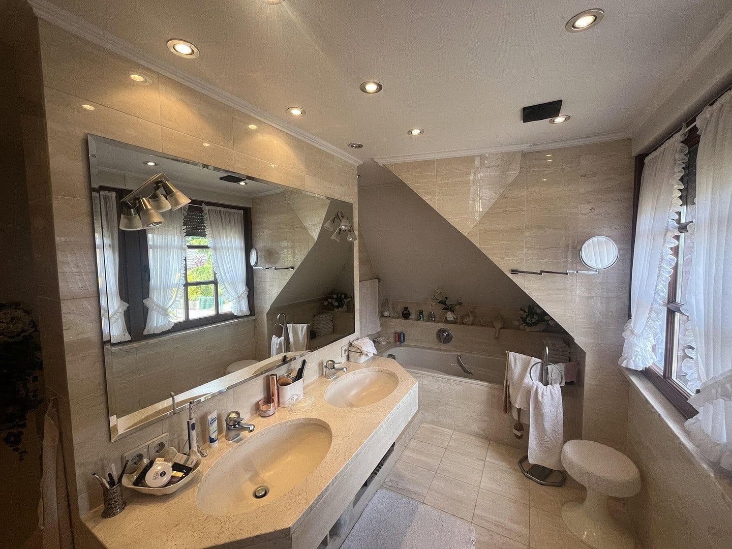 Predaj domu 130 m², pozemok 750 m², Ellerbek, Šlezvicko-Holštajnsko Predaj domu 130 m², pozemok 750 m², Ellerbek, Šlezvicko-Holštajnsko