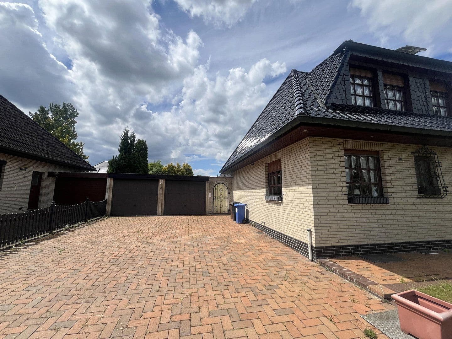Predaj domu 130 m², pozemok 750 m², Ellerbek, Šlezvicko-Holštajnsko Predaj domu 130 m², pozemok 750 m², Ellerbek, Šlezvicko-Holštajnsko