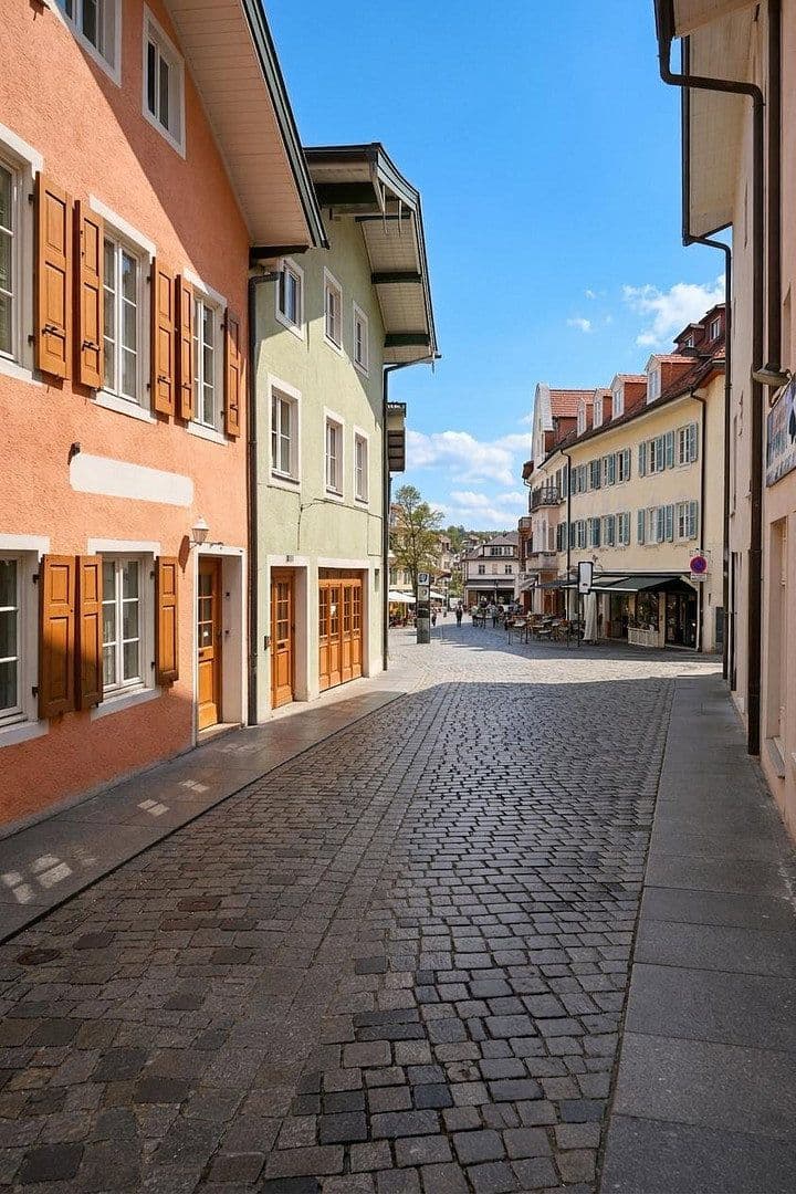 Predaj domu 130 m², pozemok 70 m², Jungmayrplatz 4, Bad Tölz, Bavorsko Predaj domu 130 m², pozemok 70 m², Jungmayrplatz 4, Bad Tölz, Bavorsko