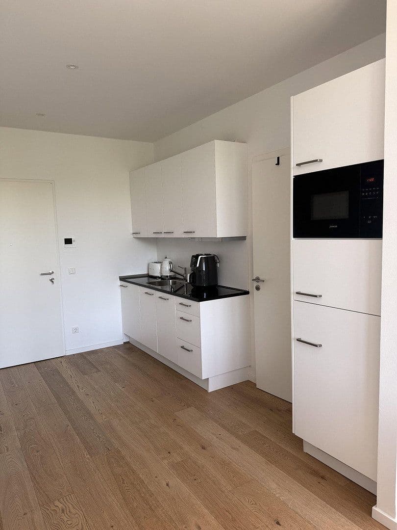 Prenájom bytu 1-izbový 34 m², Fürstenrieder Str. 285, München, Bavorsko Prenájom bytu 1-izbový 34 m², Fürstenrieder Str. 285, München, Bavorsko