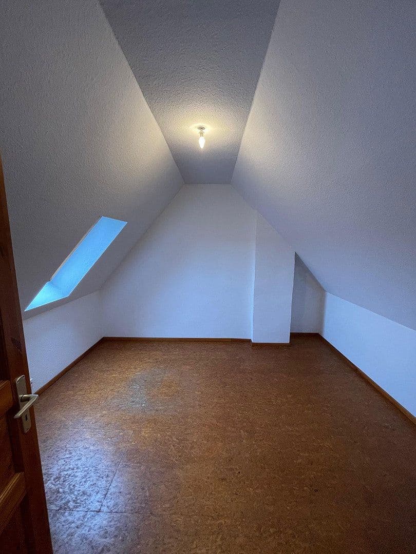 Prenájom bytu 3-izbový 100 m², Pfisterstraße, Fürth, Bavorsko Prenájom bytu 3-izbový 100 m², Pfisterstraße, Fürth, Bavorsko