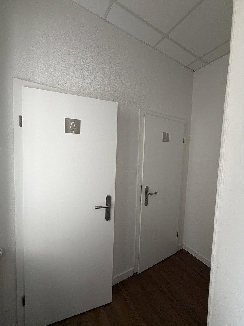 Prenájom kancelárie 160 m², Martinistraße 19, Osnabrück, Dolné Sasko Prenájom kancelárie 160 m², Martinistraße 19, Osnabrück, Dolné Sasko