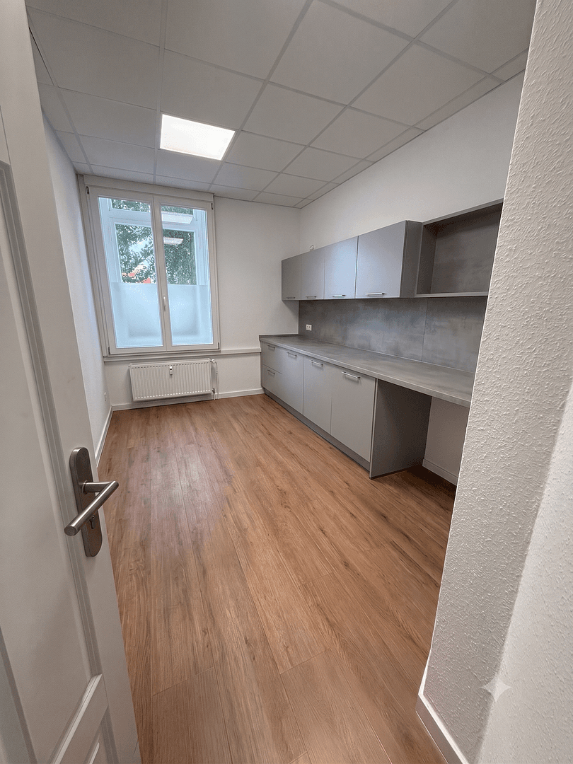 Prenájom kancelárie 160 m², Martinistraße 19, Osnabrück, Dolné Sasko Prenájom kancelárie 160 m², Martinistraße 19, Osnabrück, Dolné Sasko