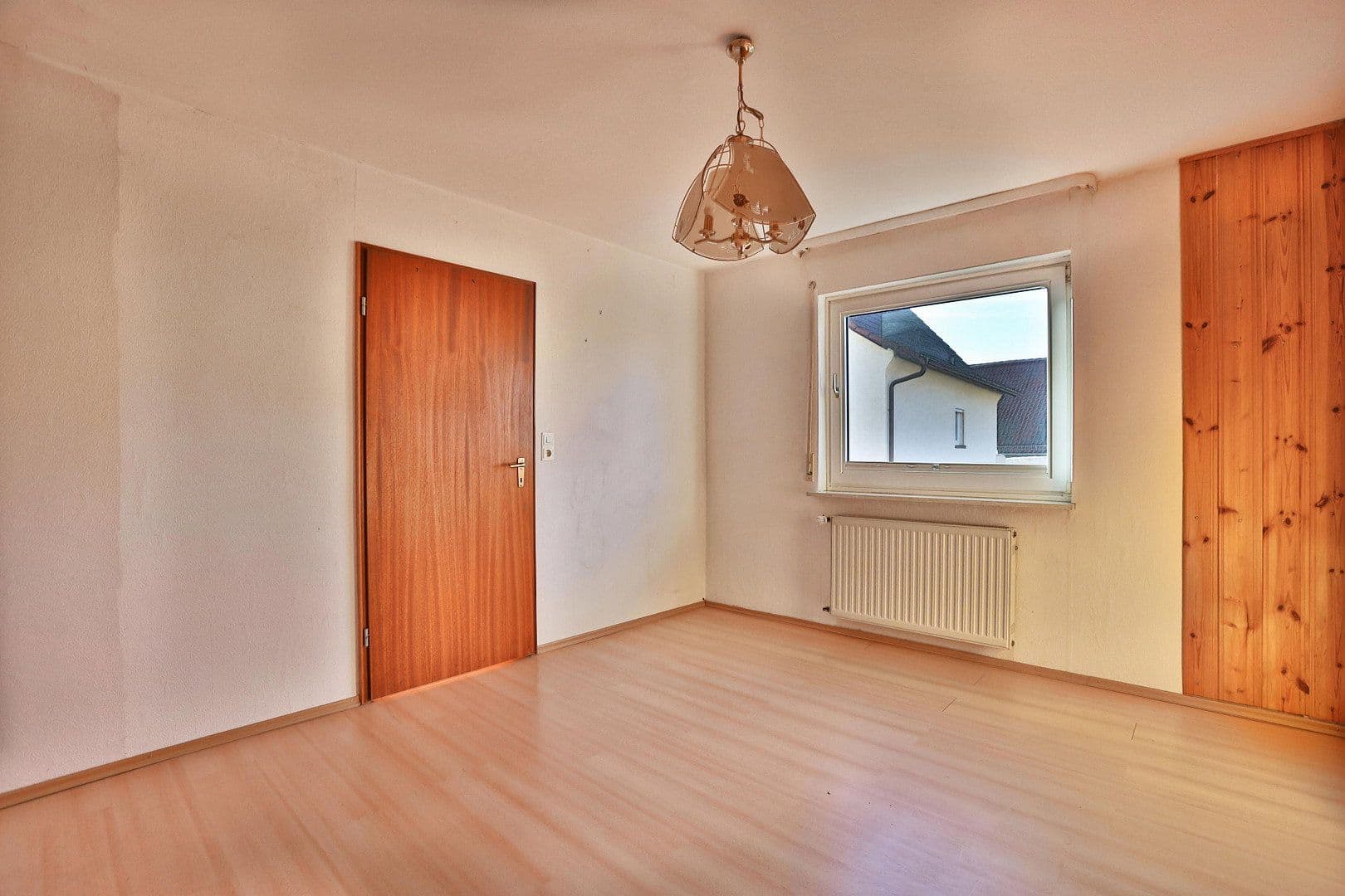 Predaj domu 130 m², pozemok 285 m², Buchbergstraße 4, Freigericht, Hesensko Predaj domu 130 m², pozemok 285 m², Buchbergstraße 4, Freigericht, Hesensko
