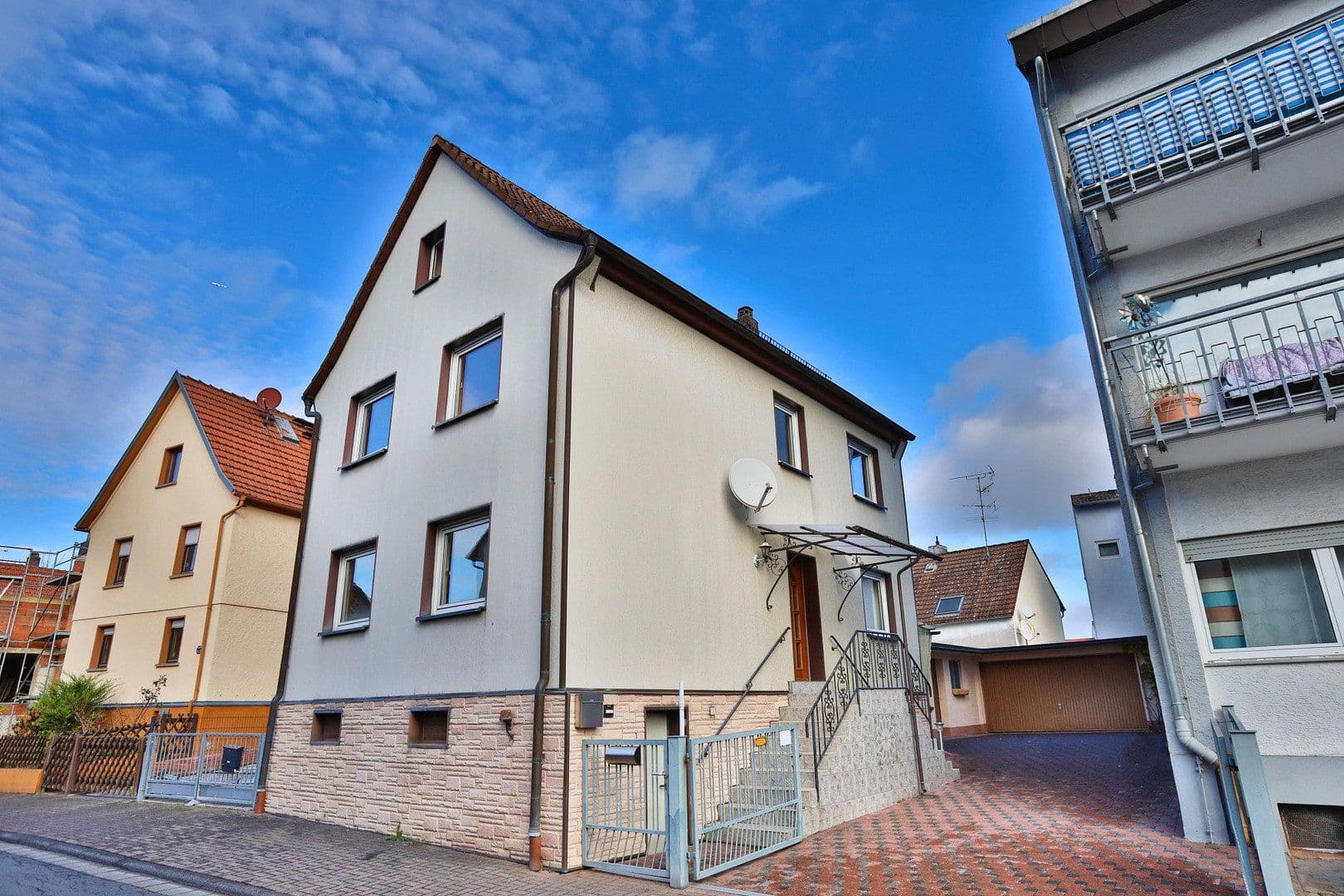 Predaj domu 130 m², pozemok 285 m², Buchbergstraße 4, Freigericht, Hesensko Predaj domu 130 m², pozemok 285 m², Buchbergstraße 4, Freigericht, Hesensko