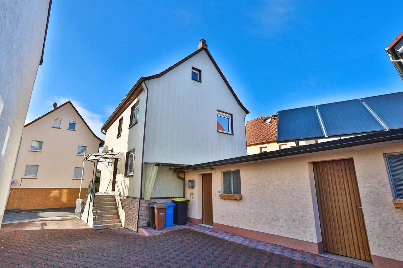 Predaj domu 130 m², pozemok 285 m², Buchbergstraße 4, Freigericht, Hesensko Predaj domu 130 m², pozemok 285 m², Buchbergstraße 4, Freigericht, Hesensko