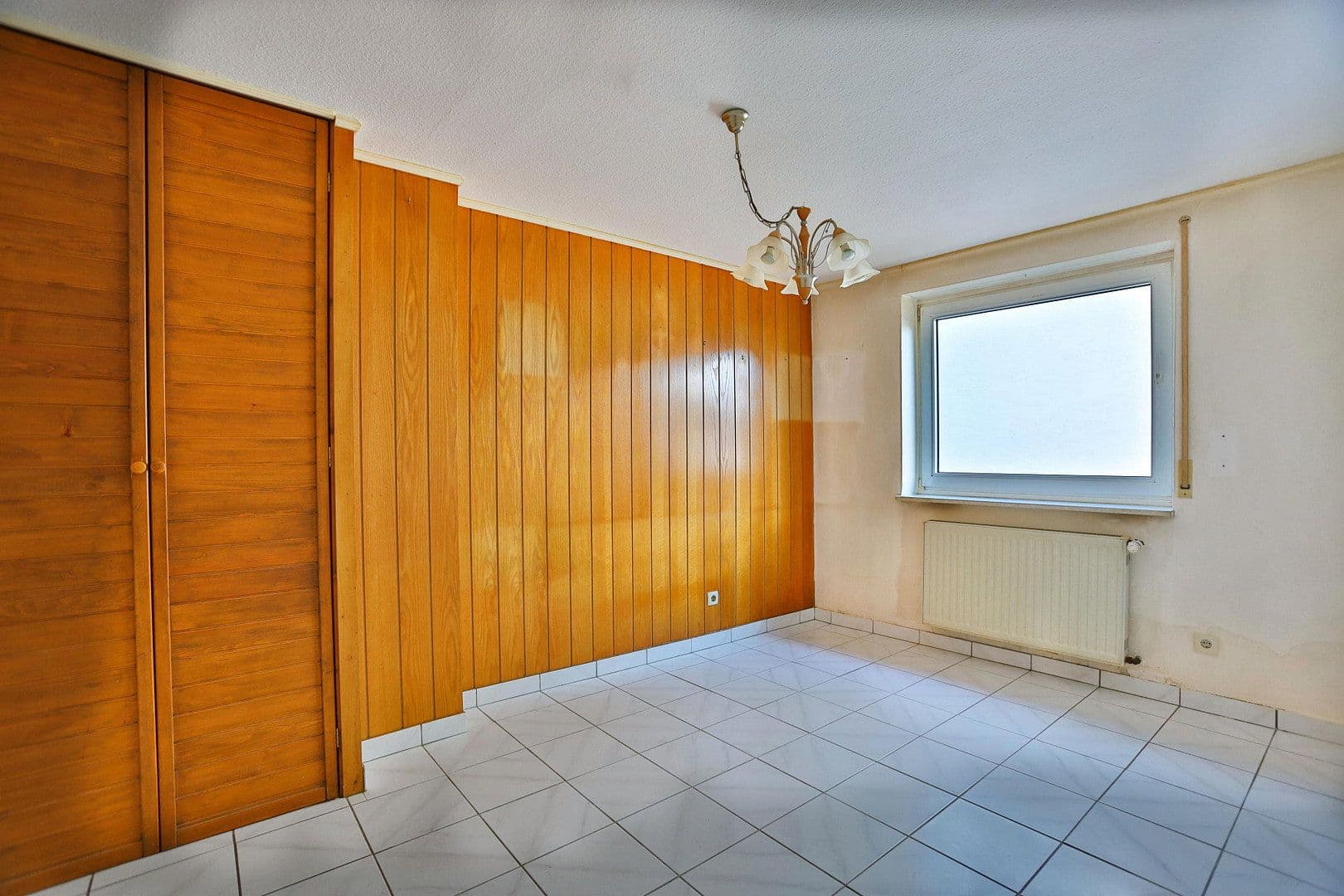 Predaj domu 130 m², pozemok 285 m², Buchbergstraße 4, Freigericht, Hesensko Predaj domu 130 m², pozemok 285 m², Buchbergstraße 4, Freigericht, Hesensko