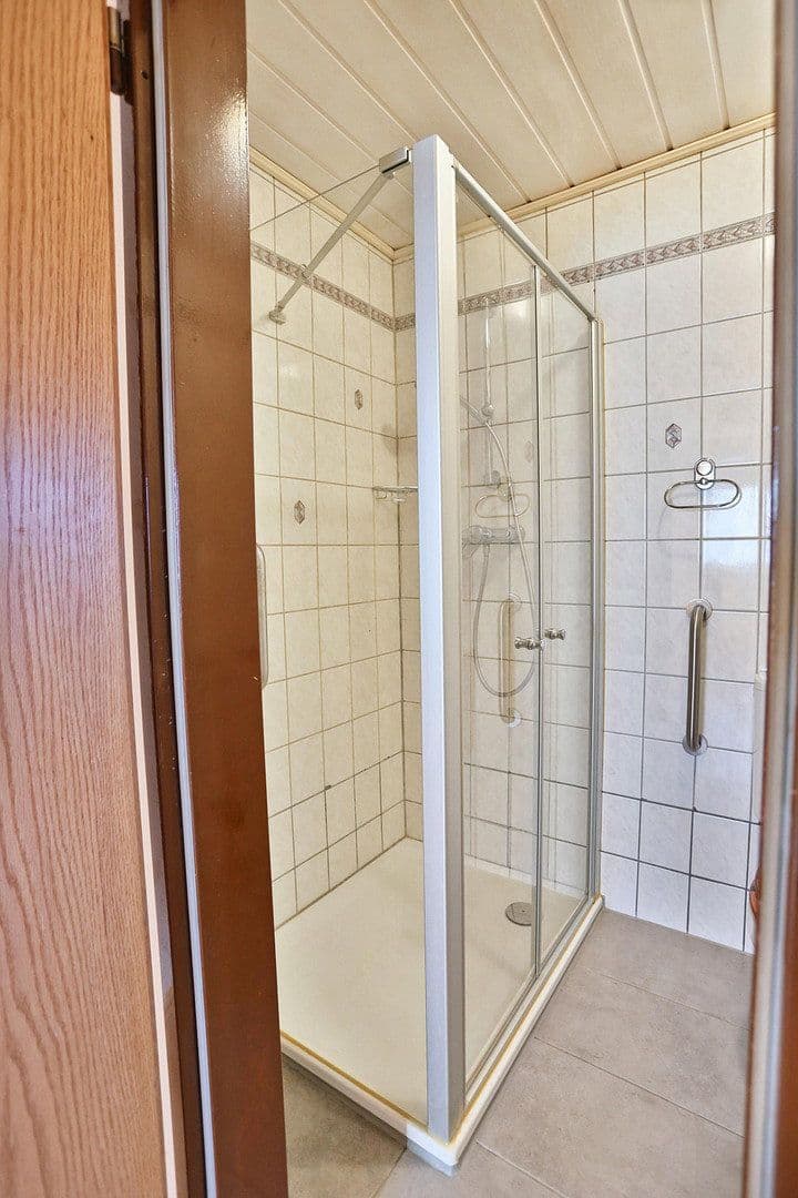 Predaj domu 130 m², pozemok 285 m², Buchbergstraße 4, Freigericht, Hesensko Predaj domu 130 m², pozemok 285 m², Buchbergstraße 4, Freigericht, Hesensko