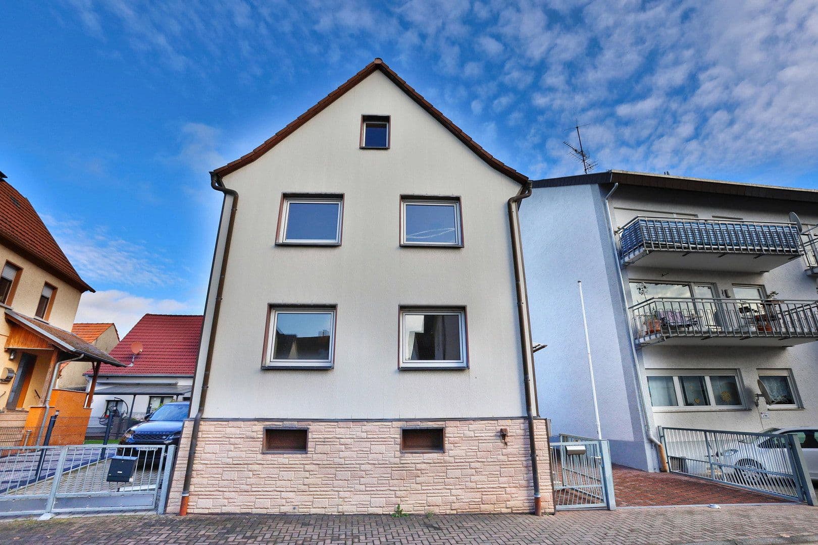 Predaj domu 130 m², pozemok 285 m², Buchbergstraße 4, Freigericht, Hesensko Predaj domu 130 m², pozemok 285 m², Buchbergstraße 4, Freigericht, Hesensko