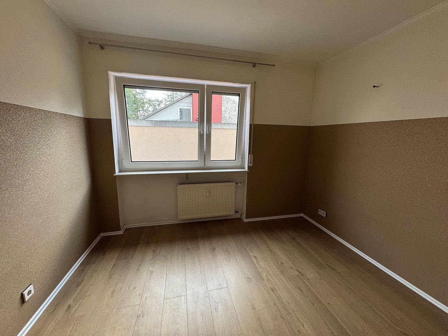 Prenájom bytu 4-izbový 95 m², Haibach, Bavorsko Prenájom bytu 4-izbový 95 m², Haibach, Bavorsko