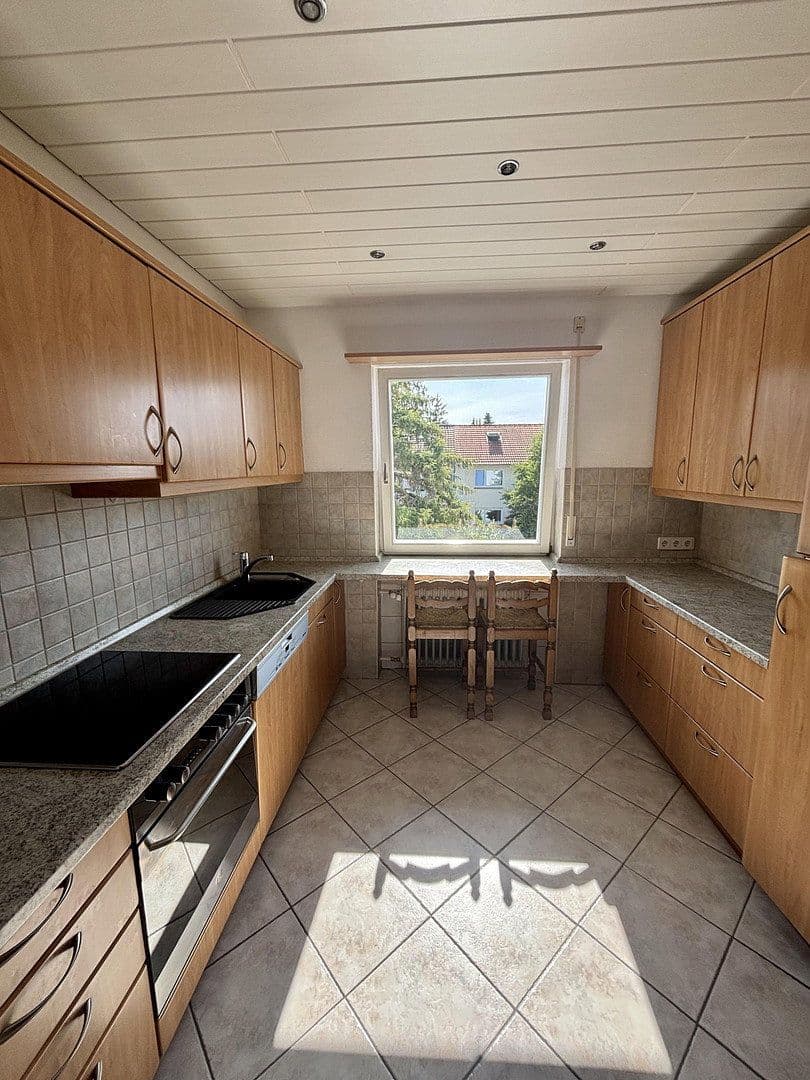 Prenájom bytu 3-izbový 95 m², Singen (Hohentwiel), Bádensko-Wurttembersko Prenájom bytu 3-izbový 95 m², Singen (Hohentwiel), Bádensko-Wurttembersko