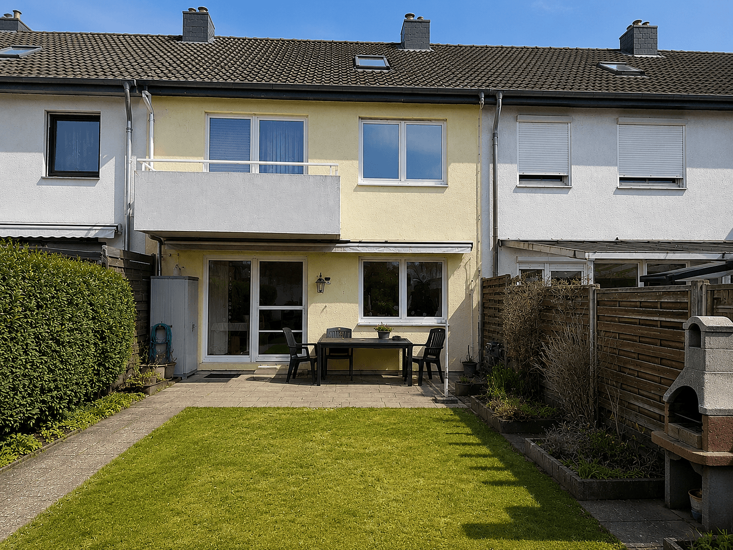 Predaj domu 121 m², pozemok 172 m², Neusäß, Bavorsko Predaj domu 121 m², pozemok 172 m², Neusäß, Bavorsko