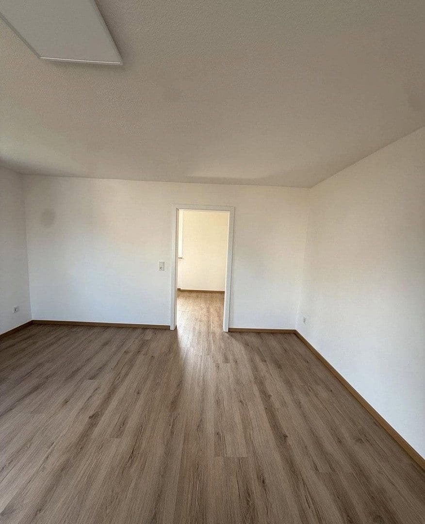 Prenájom domu 140 m², pozemok 600 m², Kirchstr. 6, Kleinkahl, Bavorsko Prenájom domu 140 m², pozemok 600 m², Kirchstr. 6, Kleinkahl, Bavorsko