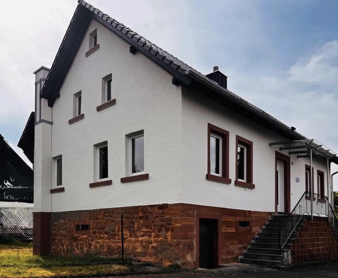 Prenájom domu 140 m², pozemok 600 m², Kirchstr. 6, Kleinkahl, Bavorsko Prenájom domu 140 m², pozemok 600 m², Kirchstr. 6, Kleinkahl, Bavorsko