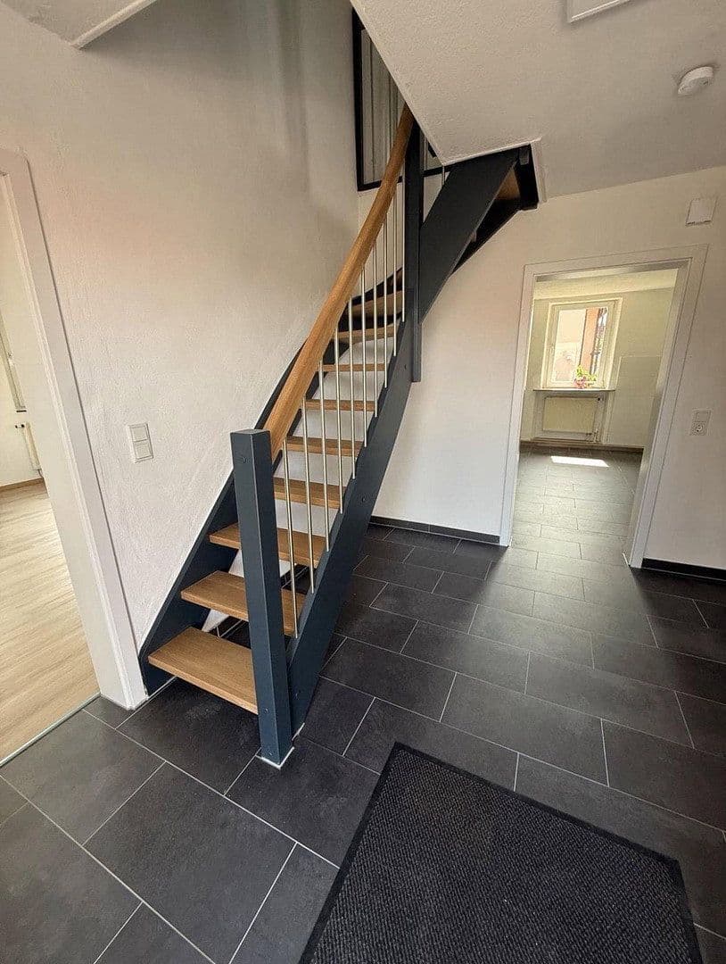 Prenájom domu 140 m², pozemok 600 m², Kirchstr. 6, Kleinkahl, Bavorsko Prenájom domu 140 m², pozemok 600 m², Kirchstr. 6, Kleinkahl, Bavorsko