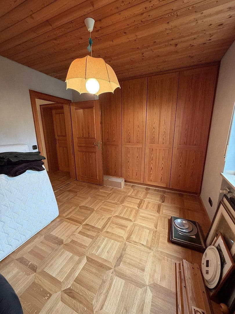 Prenájom domu 220 m², pozemok 3.150 m², Gebenbach, Bavorsko Prenájom domu 220 m², pozemok 3.150 m², Gebenbach, Bavorsko