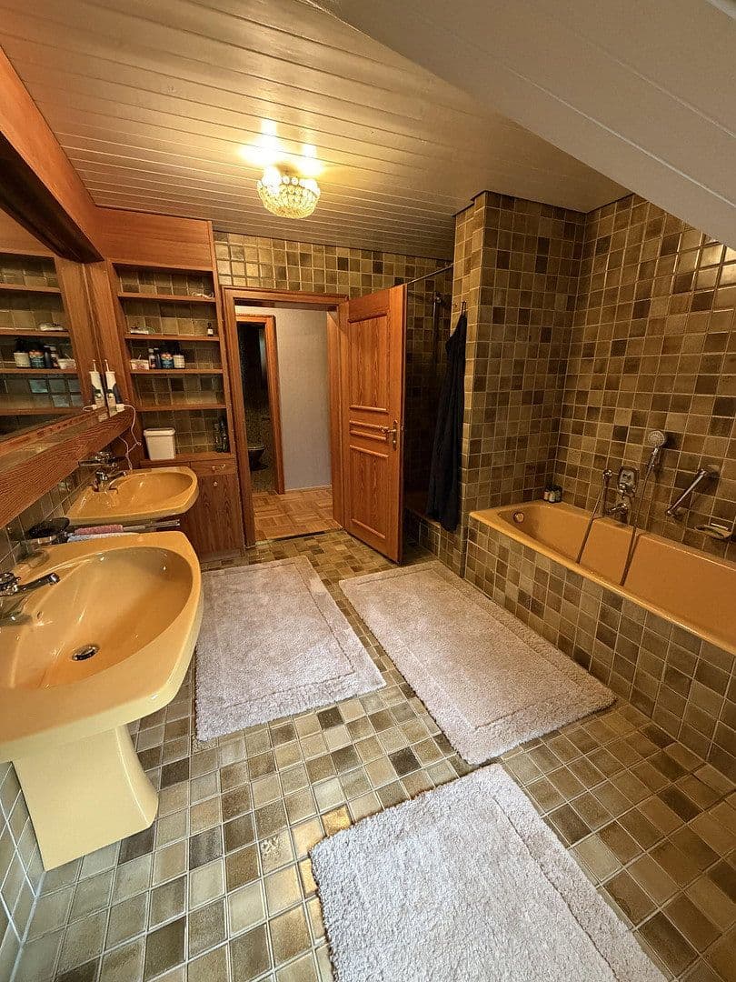Prenájom domu 220 m², pozemok 3.150 m², Gebenbach, Bavorsko Prenájom domu 220 m², pozemok 3.150 m², Gebenbach, Bavorsko