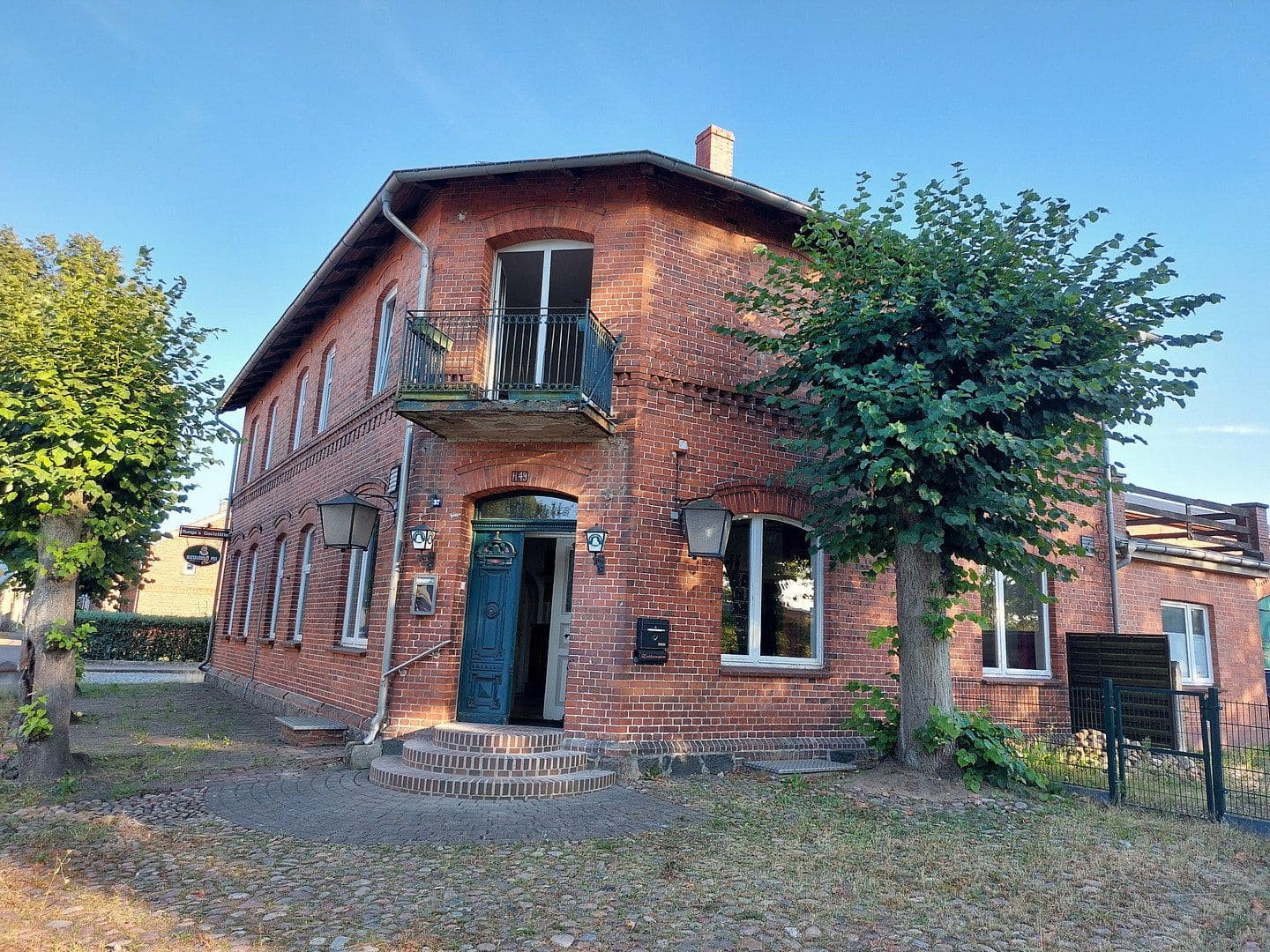 Predaj domu 250 m², pozemok 1.858 m², Eldena, Meklenbursko-Predpomoransko Predaj domu 250 m², pozemok 1.858 m², Eldena, Meklenbursko-Predpomoransko