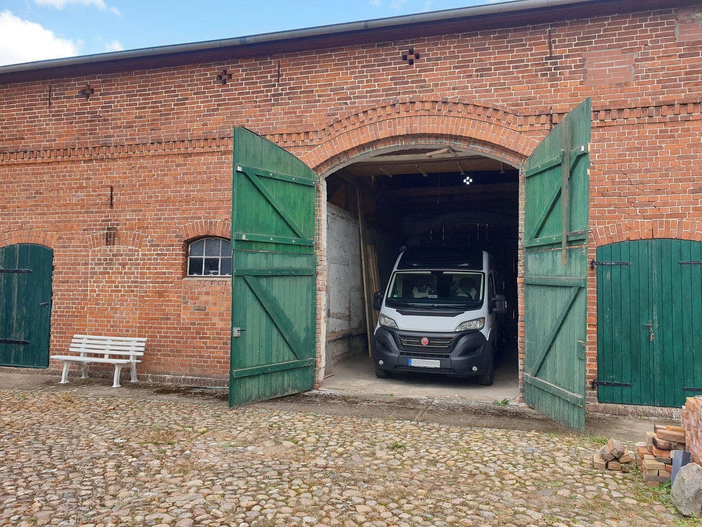 Predaj domu 250 m², pozemok 1.858 m², Eldena, Meklenbursko-Predpomoransko Predaj domu 250 m², pozemok 1.858 m², Eldena, Meklenbursko-Predpomoransko
