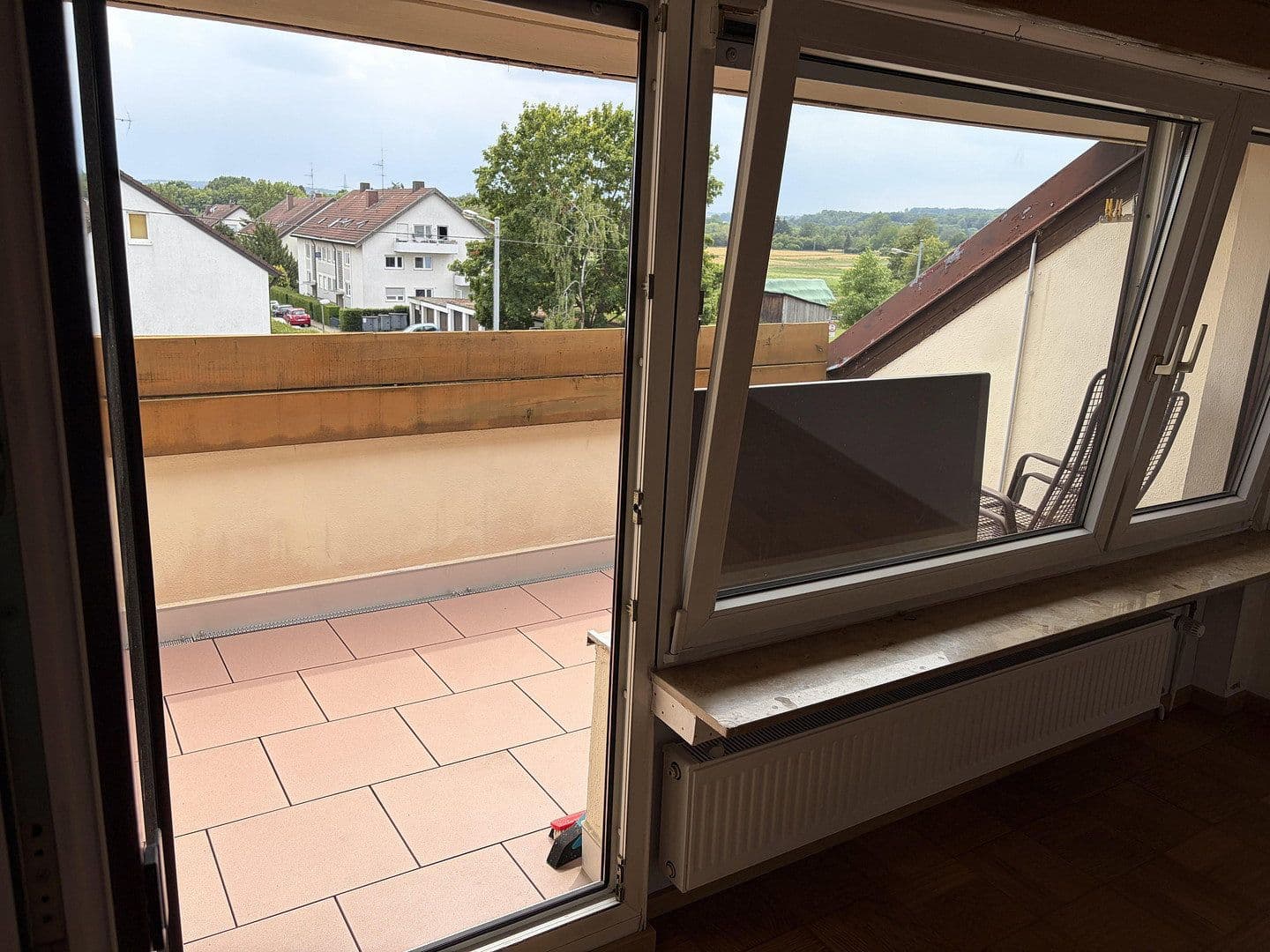 Prenájom bytu 3-izbový 90 m², Stuttgart, Bádensko-Wurttembersko Prenájom bytu 3-izbový 90 m², Stuttgart, Bádensko-Wurttembersko