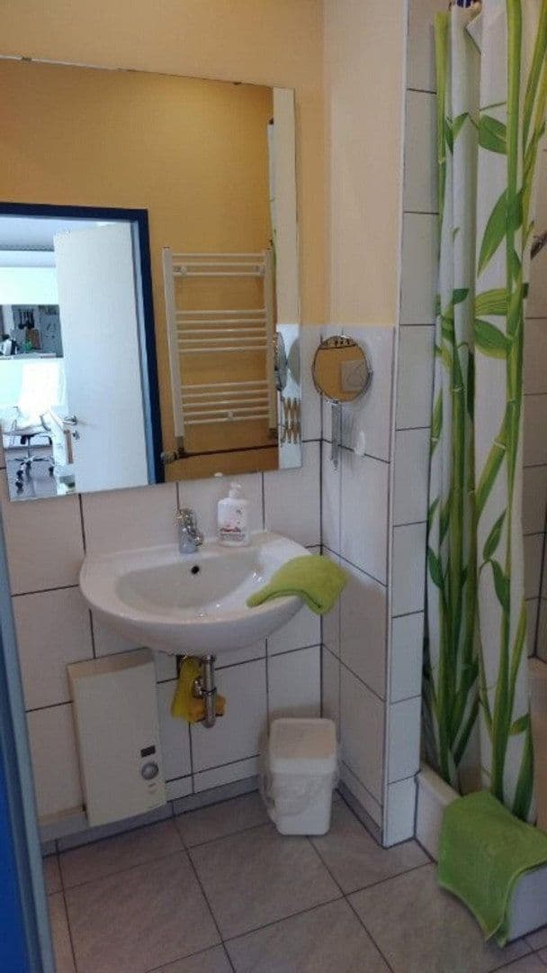 Prenájom bytu 1-izbový 45 m², Kreuzstraße 30, Villingen-Schwenningen, Bádensko-Wurttembersko Prenájom bytu 1-izbový 45 m², Kreuzstraße 30, Villingen-Schwenningen, Bádensko-Wurttembersko