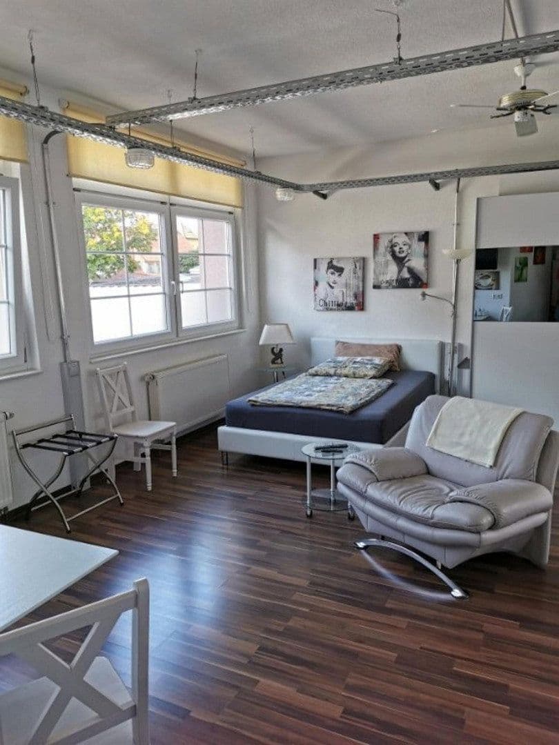 Prenájom bytu 1-izbový 45 m², Kreuzstraße 30, Villingen-Schwenningen, Bádensko-Wurttembersko Prenájom bytu 1-izbový 45 m², Kreuzstraße 30, Villingen-Schwenningen, Bádensko-Wurttembersko