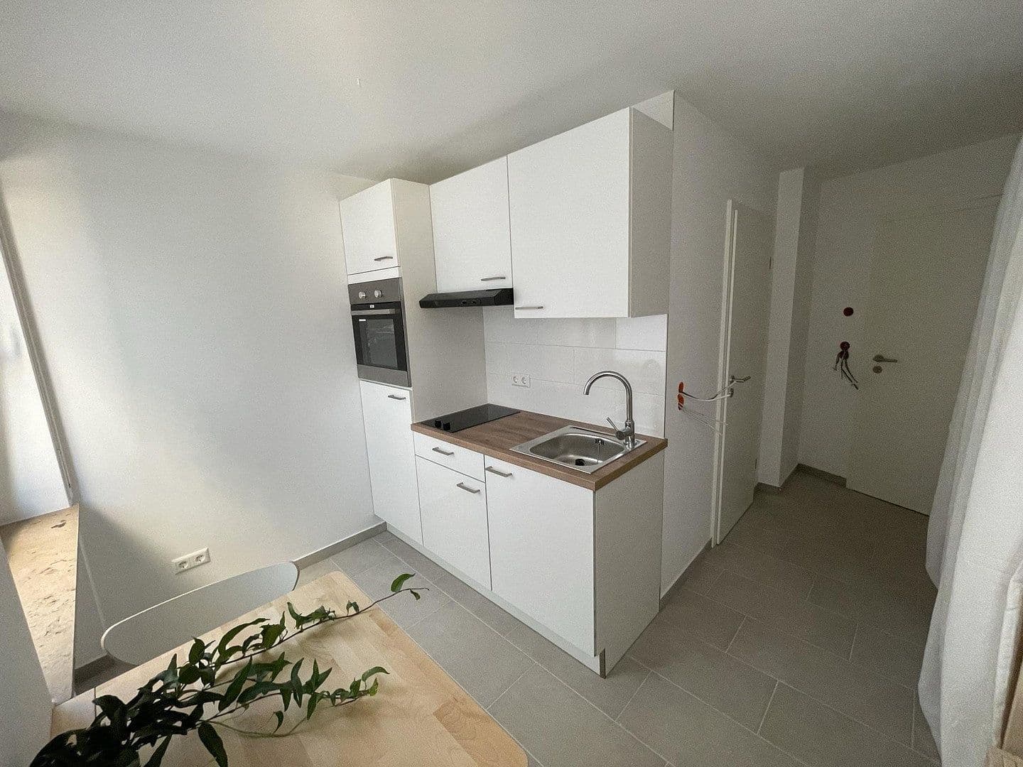 Prenájom bytu 1-izbový 20 m², Stuttgarter Str.18, Stuttgart, Bádensko-Wurttembersko Prenájom bytu 1-izbový 20 m², Stuttgarter Str.18, Stuttgart, Bádensko-Wurttembersko