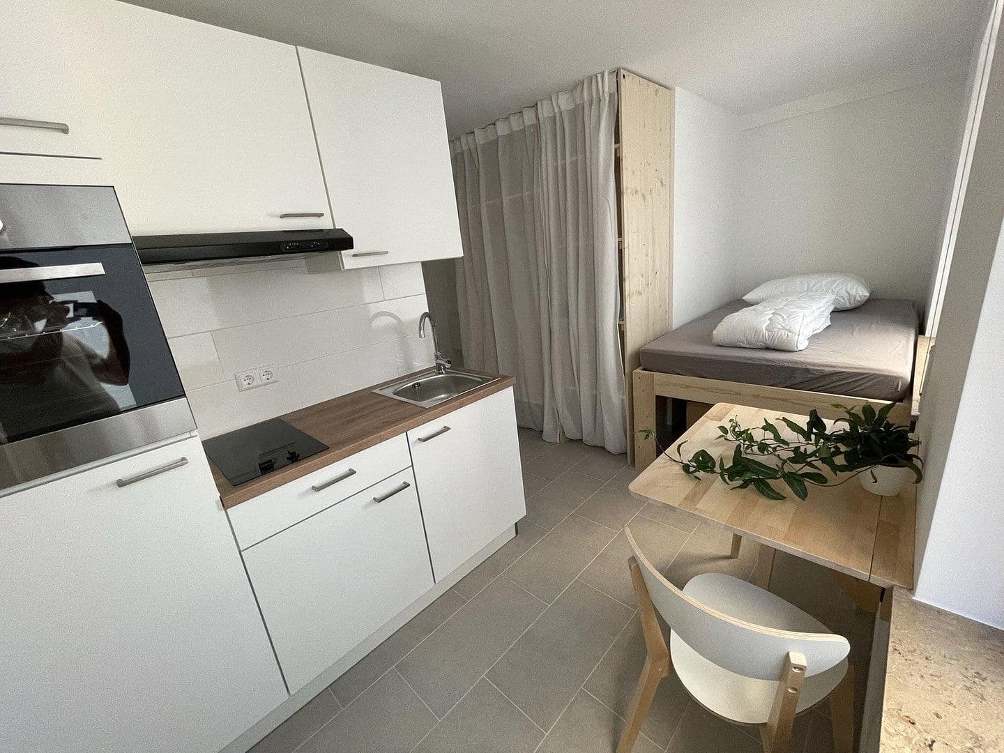 Prenájom bytu 1-izbový 20 m², Stuttgarter Str.18, Stuttgart, Bádensko-Wurttembersko Prenájom bytu 1-izbový 20 m², Stuttgarter Str.18, Stuttgart, Bádensko-Wurttembersko