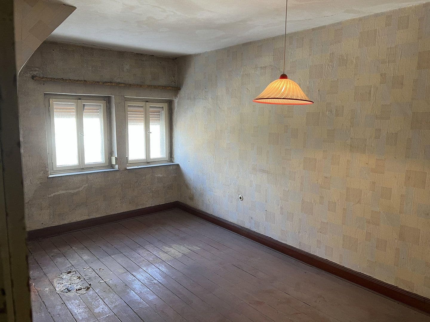Predaj domu 78 m², pozemok 461 m², Zeppelinstraße 37, Lünen, Severné Porýnie - Westfálsko Predaj domu 78 m², pozemok 461 m², Zeppelinstraße 37, Lünen, Severné Porýnie - Westfálsko
