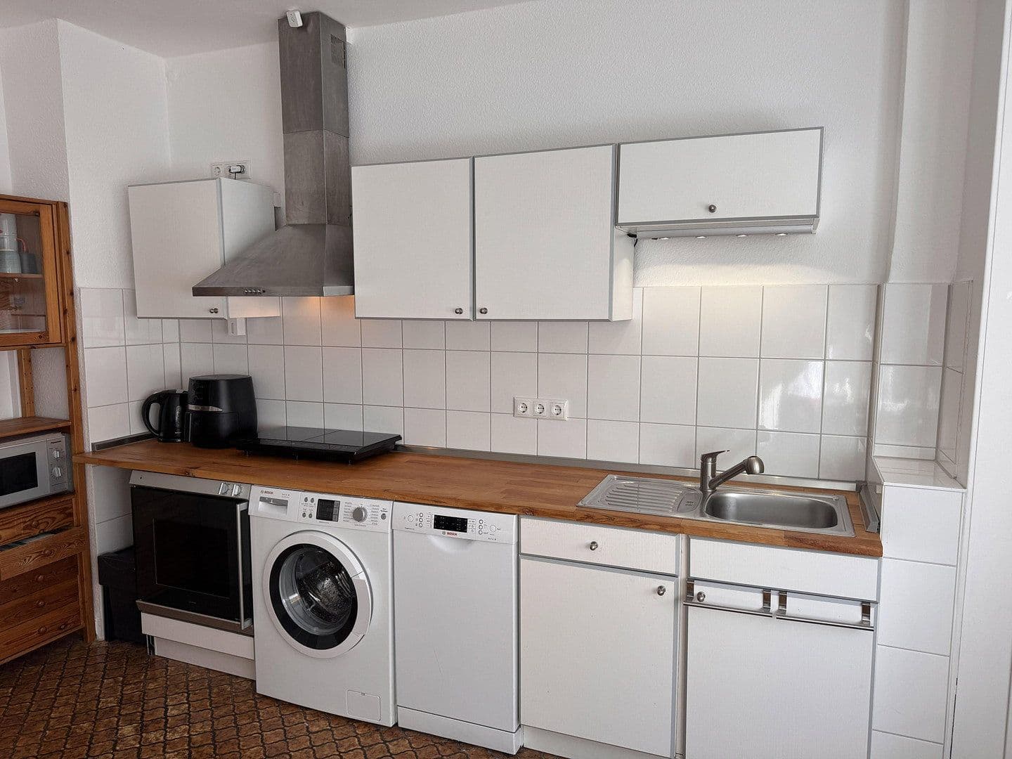 Prenájom bytu 1-izbový 37 m², Mannheim, Bádensko-Wurttembersko Prenájom bytu 1-izbový 37 m², Mannheim, Bádensko-Wurttembersko