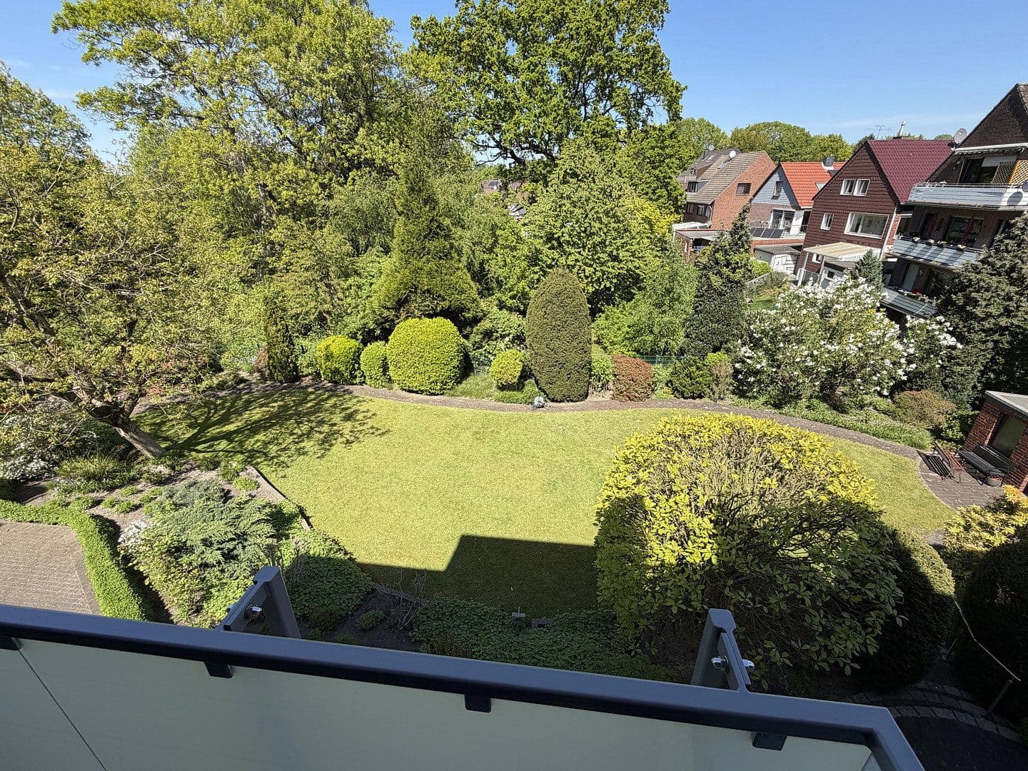 Prenájom bytu 3-izbový 76 m², Teutoburgerstr. 123, Oberhausen, Severné Porýnie - Westfálsko Prenájom bytu 3-izbový 76 m², Teutoburgerstr. 123, Oberhausen, Severné Porýnie - Westfálsko