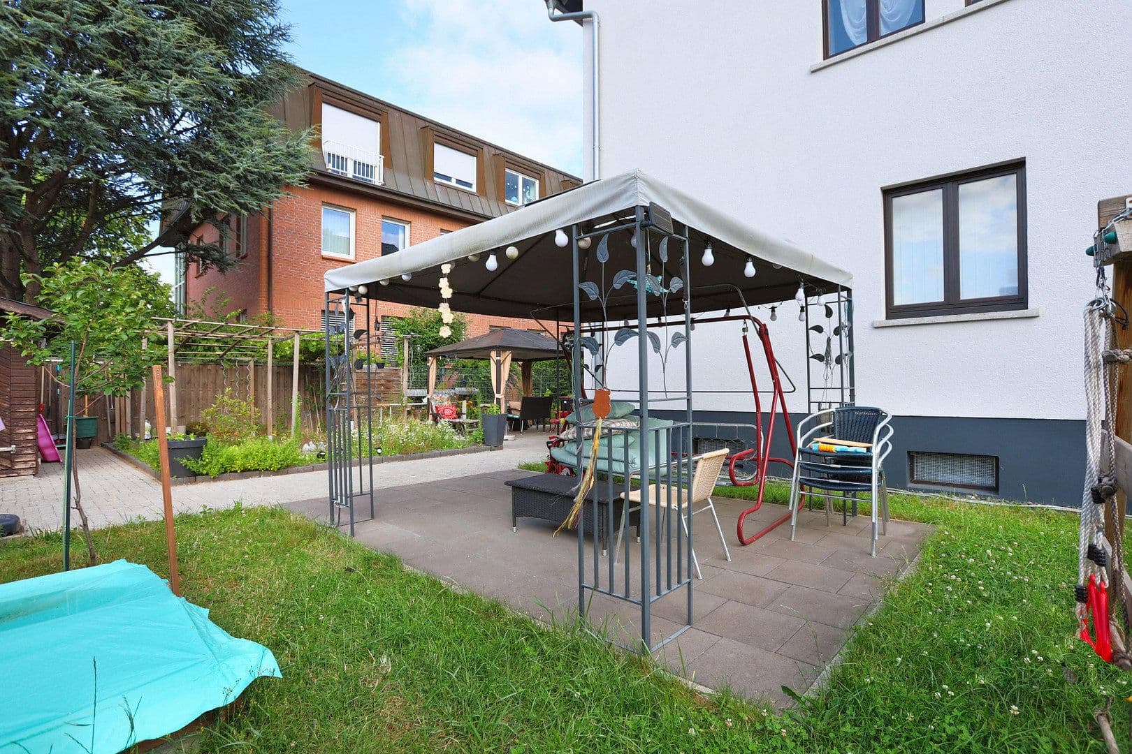 Predaj domu 251 m², pozemok 751 m², Frankfurt am Main, Hesensko Predaj domu 251 m², pozemok 751 m², Frankfurt am Main, Hesensko