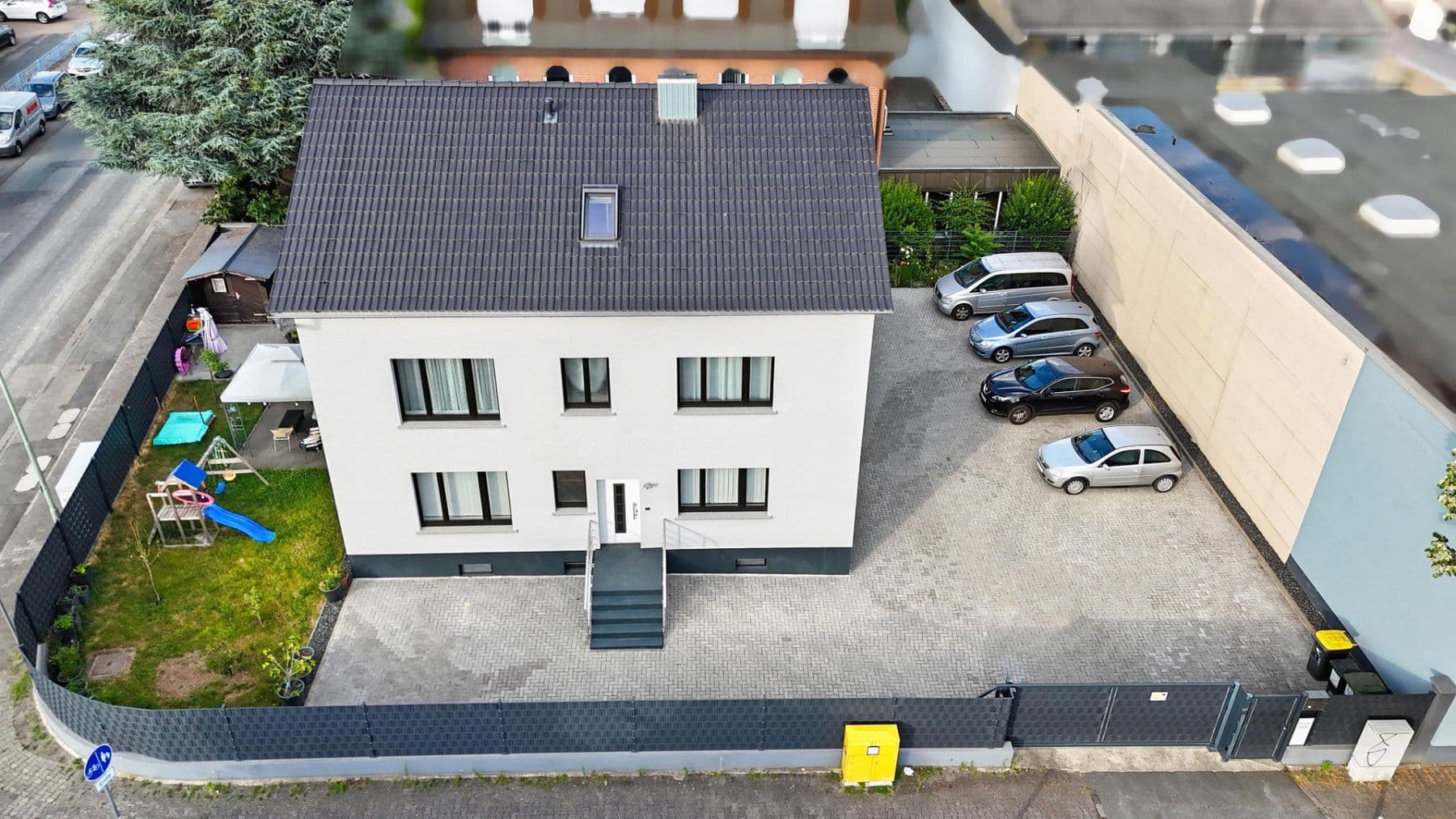 Predaj domu 251 m², pozemok 751 m², Frankfurt am Main, Hesensko Predaj domu 251 m², pozemok 751 m², Frankfurt am Main, Hesensko