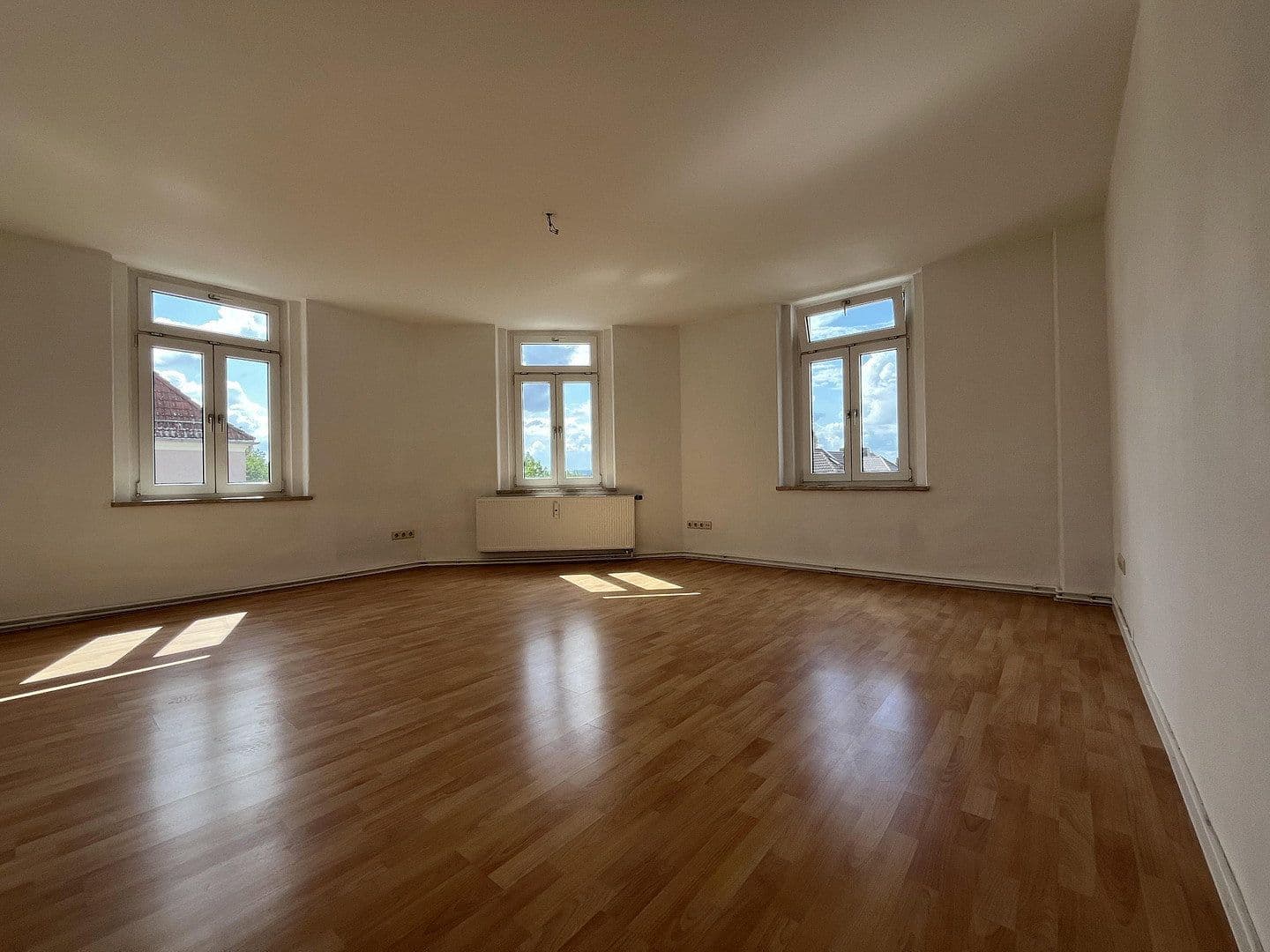 Prenájom bytu 3-izbový 75 m², Jacobstraße 17, Zwickau, Sasko Prenájom bytu 3-izbový 75 m², Jacobstraße 17, Zwickau, Sasko