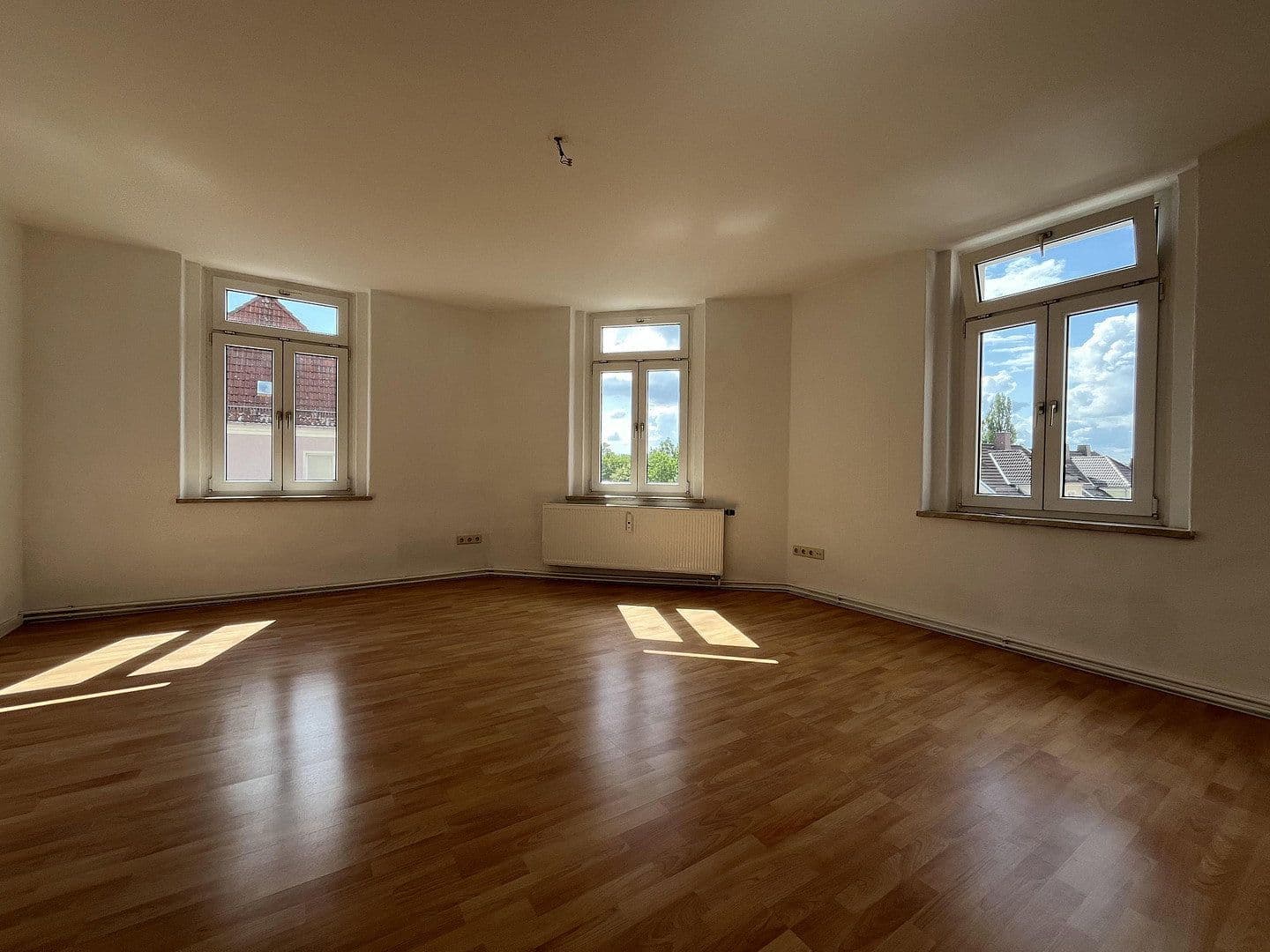 Prenájom bytu 3-izbový 75 m², Jacobstraße 17, Zwickau, Sasko Prenájom bytu 3-izbový 75 m², Jacobstraße 17, Zwickau, Sasko